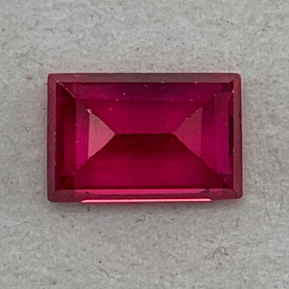 Beautiful rose baguette ruby - Picture 15 of 15